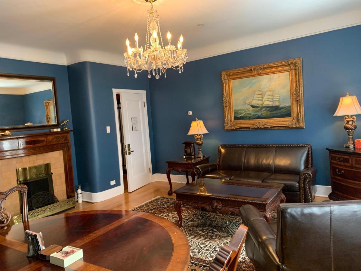 Monroe House Executive Guest Suites St. John's Bagian luar foto