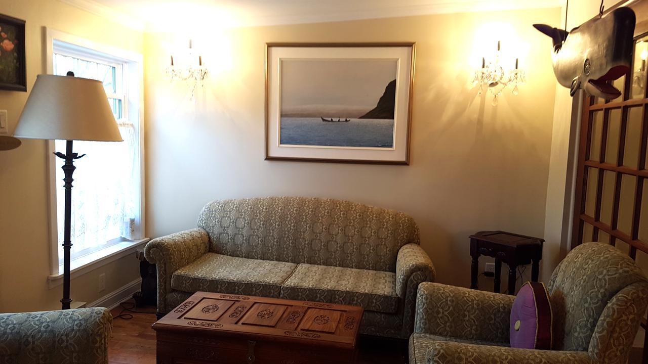 Monroe House Executive Guest Suites St. John's Bagian luar foto